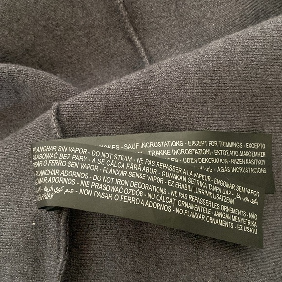 Zara Gray Skirt with Chain Detail Size L - Picture 7 of 7